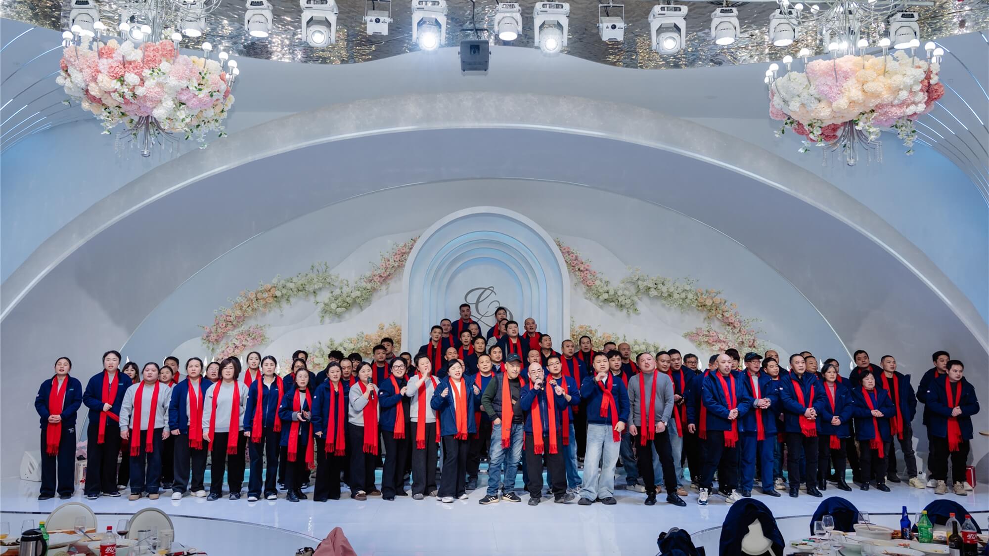 同心筑夢二十三載 攜手奮進(jìn)新征程 —— 江蘇漢鼎線纜設(shè)備有限公司2026年年會圓滿落幕